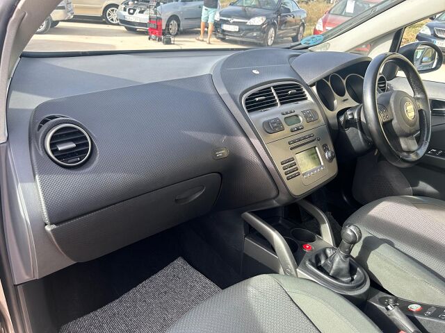 SEAT ALTEA SELECTIVE 1.6 SPANISH RHD IN SPAIN 148000 MILES BARGAIN PX 2004